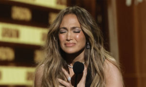 Jennifer Lopez Thanks Both Friends and Enemies While Receiving the Generation Award