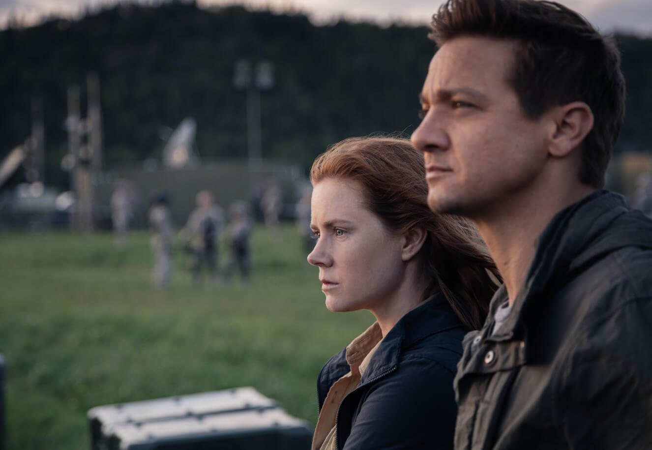 arrival-2016-best-thrillers-on-hulu-in-Netherlands