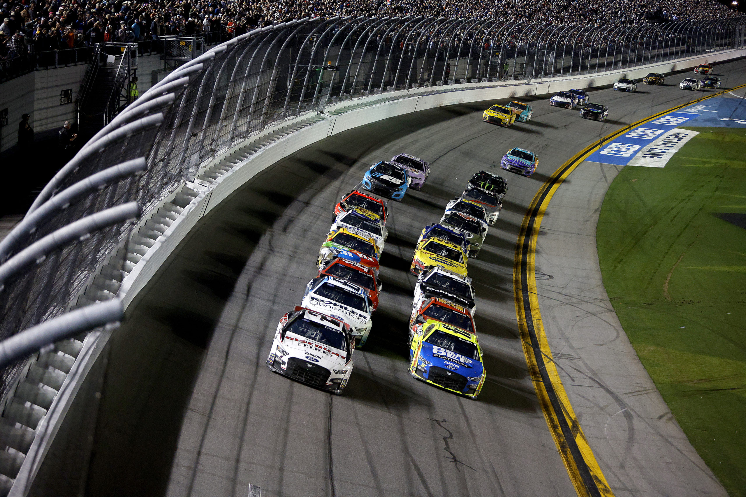 How to Watch Daytona 500 in France on Fox Sports