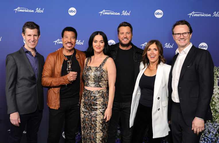 Watch American Idol Season 21 Outside USA on ABC